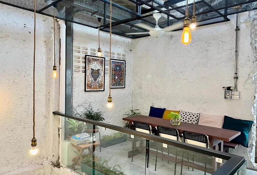 Niece Hostel Phuket   Sha Extra Plus