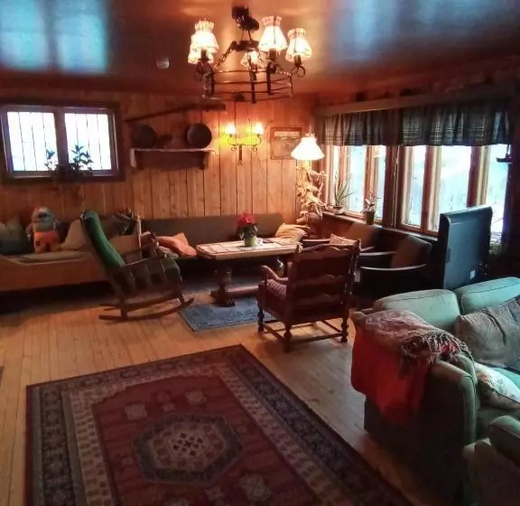 ペンション Eikre Fjellgård