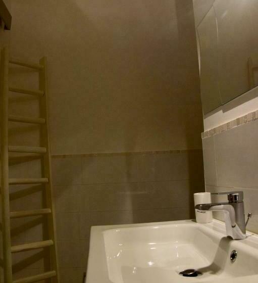 پانسیون Locus Amoenus