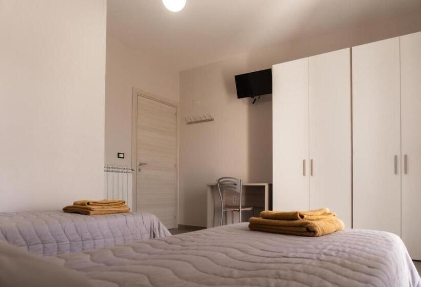 ベッドアンドブレックファースト Affittacamere Al Corso