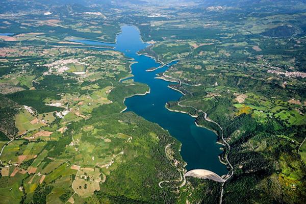 ベッドアンドブレックファースト Affittacamere Al Corso