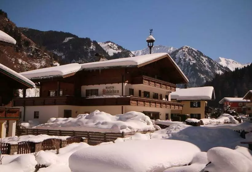 تختخواب و صبحانه Haus Niklehen