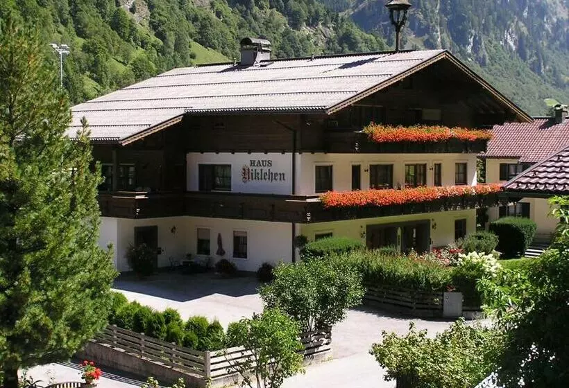 تختخواب و صبحانه Haus Niklehen