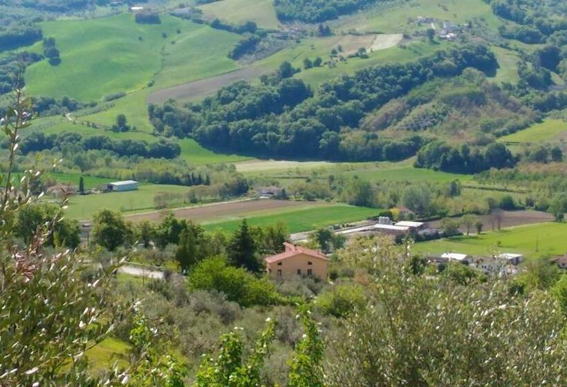 تختخواب و صبحانه La Casa Delle Storie