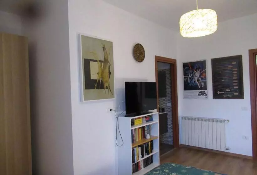 تختخواب و صبحانه La Casa Delle Storie