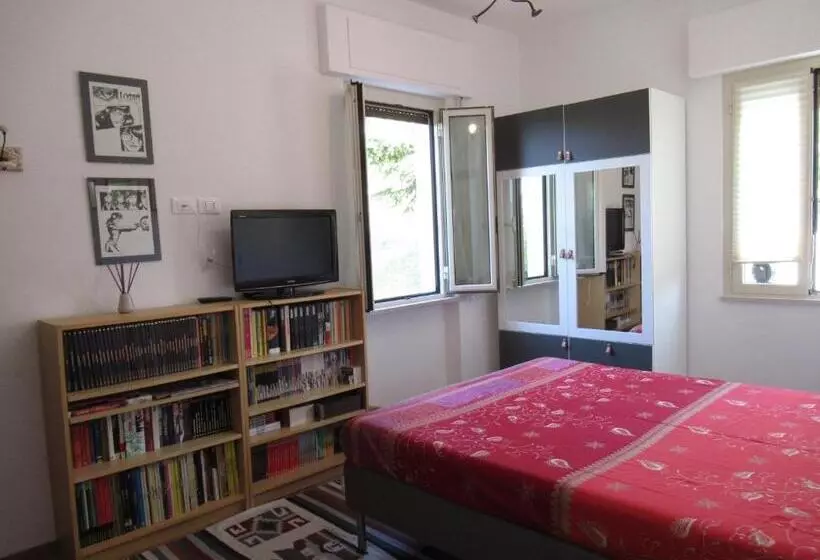 تختخواب و صبحانه La Casa Delle Storie