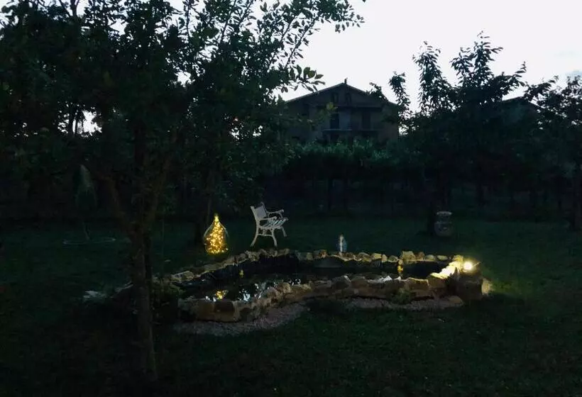 ベッドアンドブレックファースト Villa Cristal