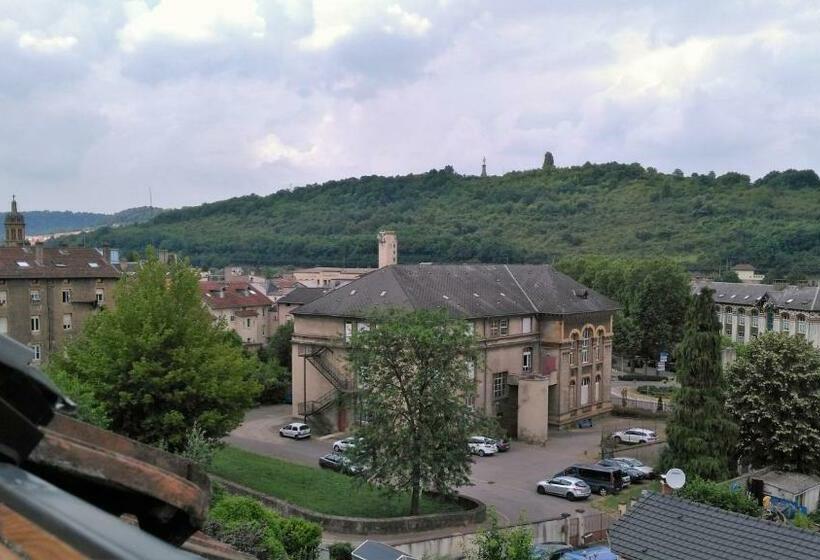 مبيت وإفطار Villa Giselle