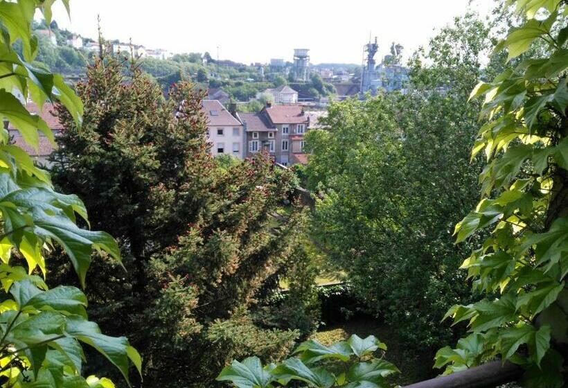 مبيت وإفطار Villa Giselle