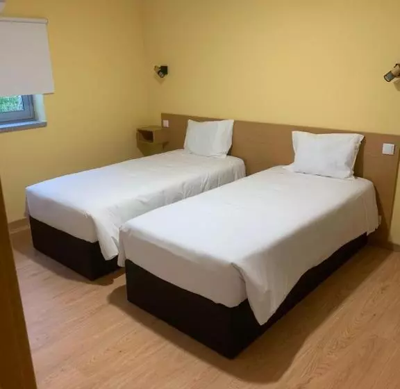 ホテル Encostas Do Côa Ter