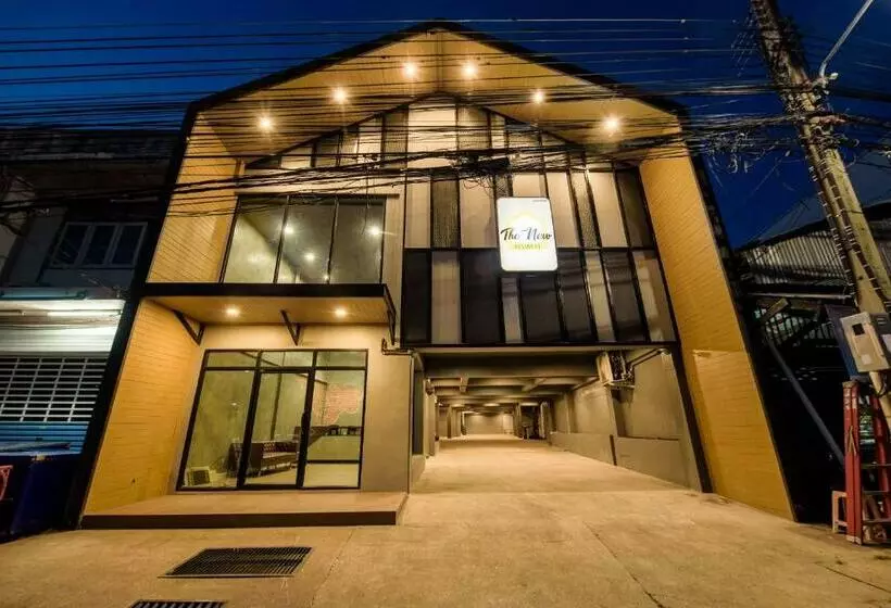 هتل The New Residence Buriram