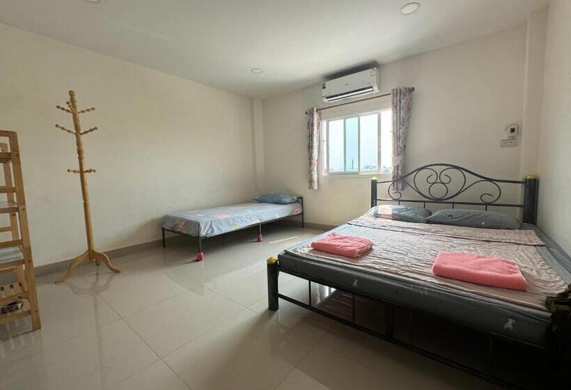 پانسیون Boom Inn