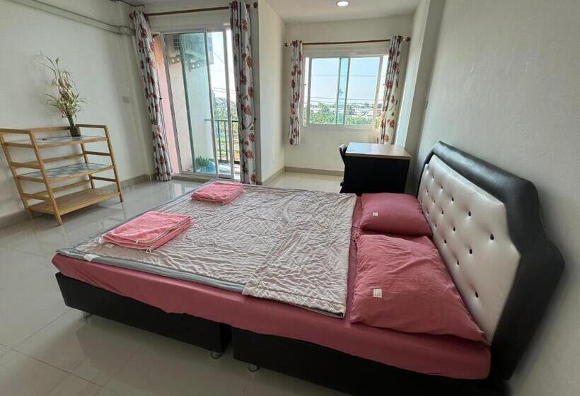 پانسیون Boom Inn