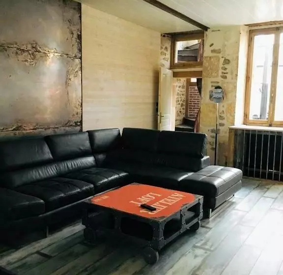 ペンション La Rénovée D’antan