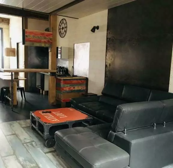 ペンション La Rénovée D’antan