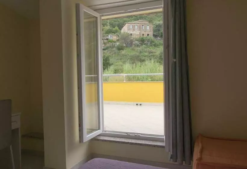 ベッドアンドブレックファースト Stella D Oro