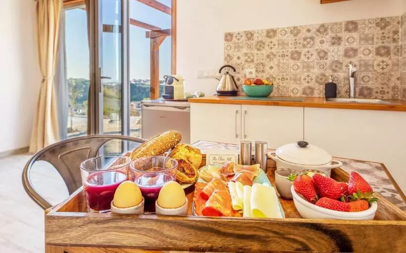 ベッドアンドブレックファースト The Olive Hill Guesthouse