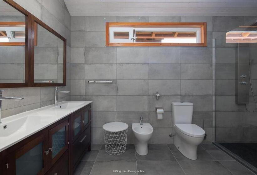 تختخواب و صبحانه The Olive Hill Guesthouse