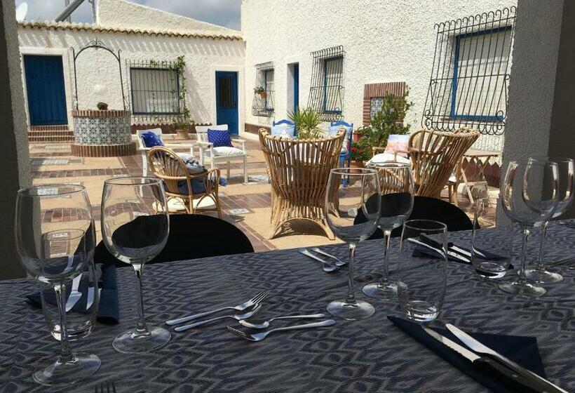 تختخواب و صبحانه Torre De La Campana