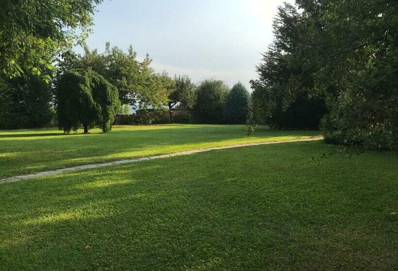 مبيت وإفطار Villa Belforte