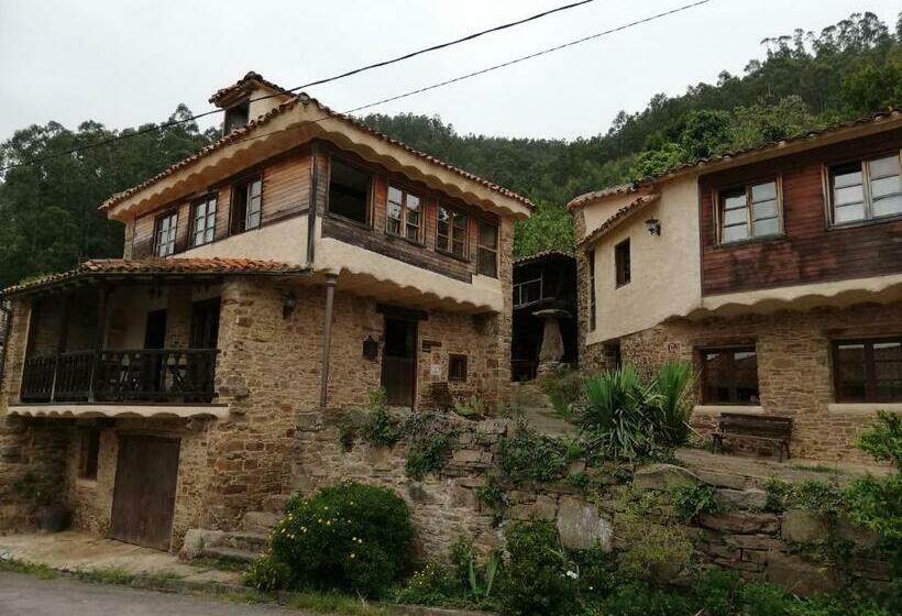 Отель Las Casas De Isu