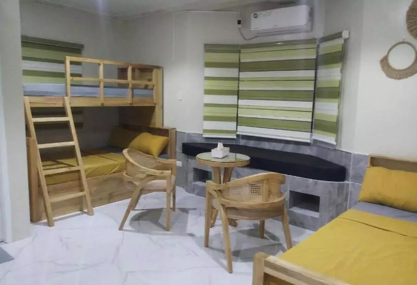 Hotelli Michaels Homestay   Farm Villa Nr Patar Beach & Bolinao Falls