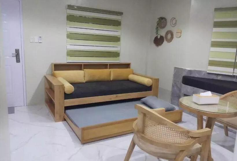 Hotelli Michaels Homestay   Farm Villa Nr Patar Beach & Bolinao Falls