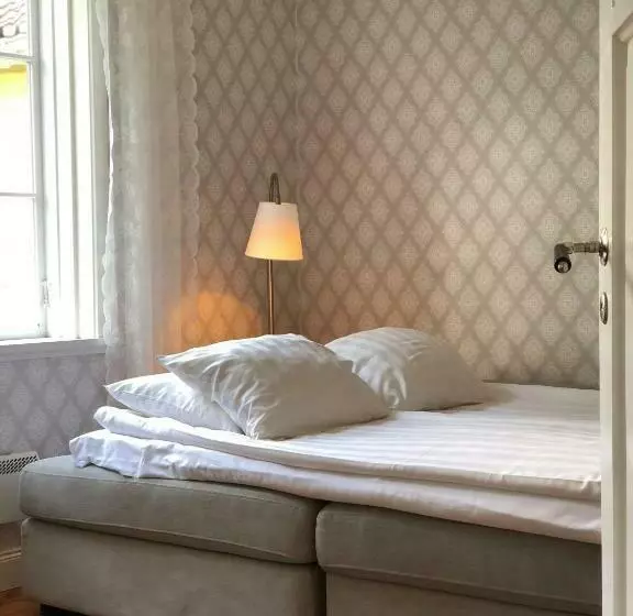 ホテル Strandvillan Ljugarn