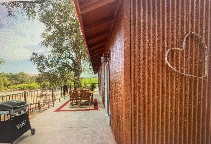 هتل Z Ranch