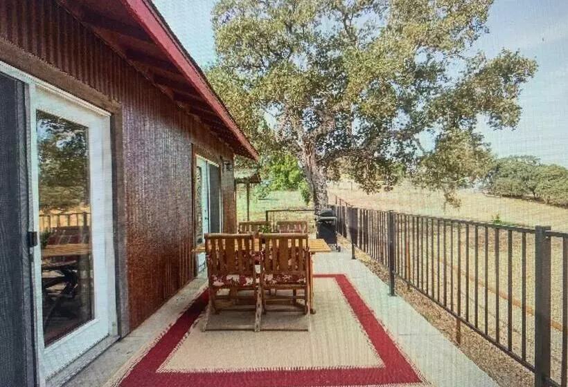 هتل Z Ranch