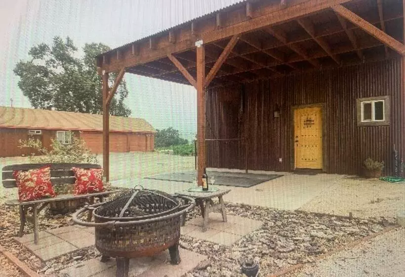 هتل Z Ranch