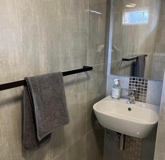 פנסיון 4kingston Close Umhlanga Ridge