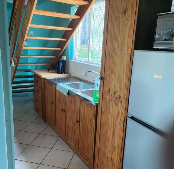 פנסיון 4kingston Close Umhlanga Ridge