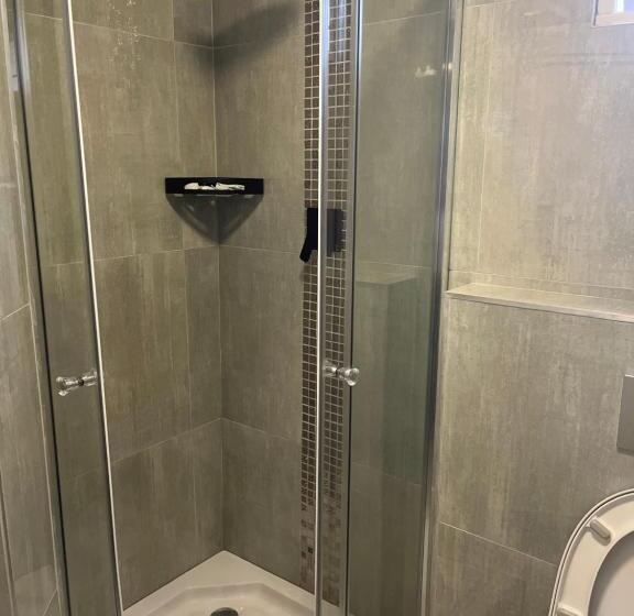 פנסיון 4kingston Close Umhlanga Ridge