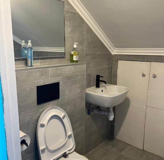 פנסיון 4kingston Close Umhlanga Ridge