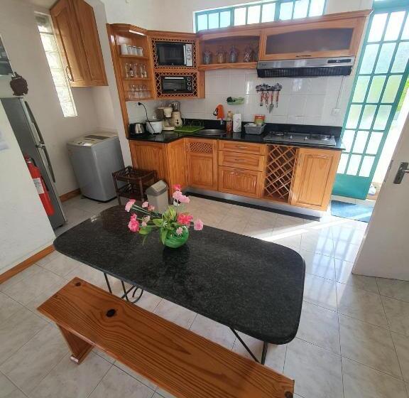 پانسیون Appartement & Studio Lolla