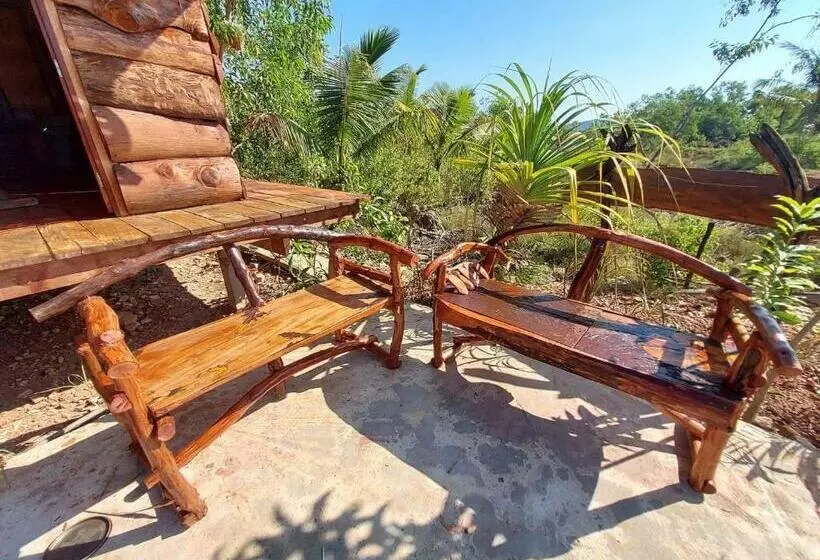 Majatalo Blue Sky Bungalow