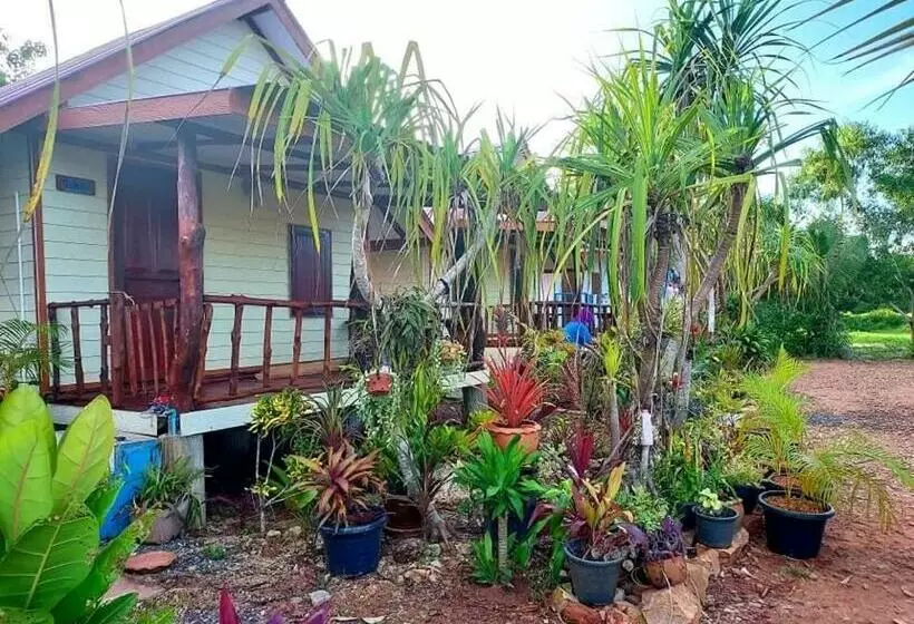 Majatalo Blue Sky Bungalow