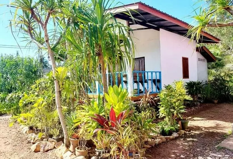 Majatalo Blue Sky Bungalow