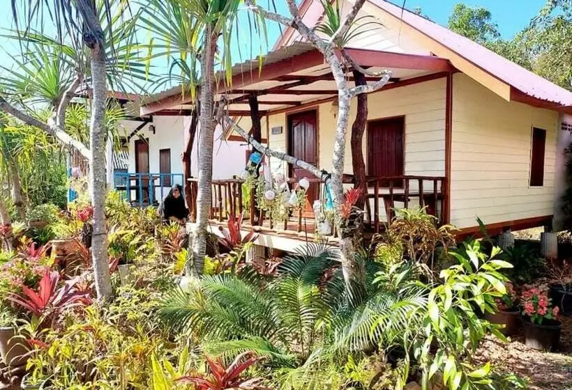 Majatalo Blue Sky Bungalow