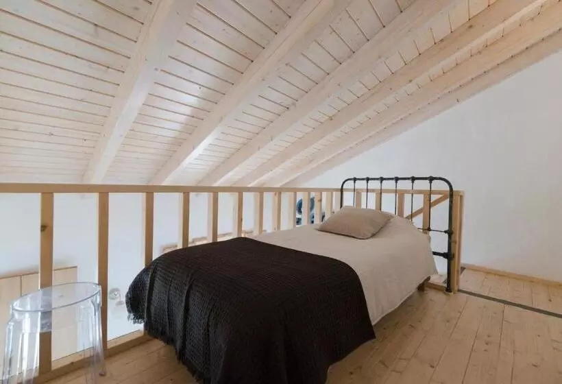 ペンション Bohemian Antique Guesthouse