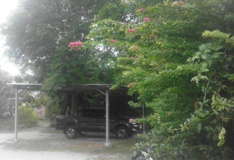 פנסיון Phangan Island