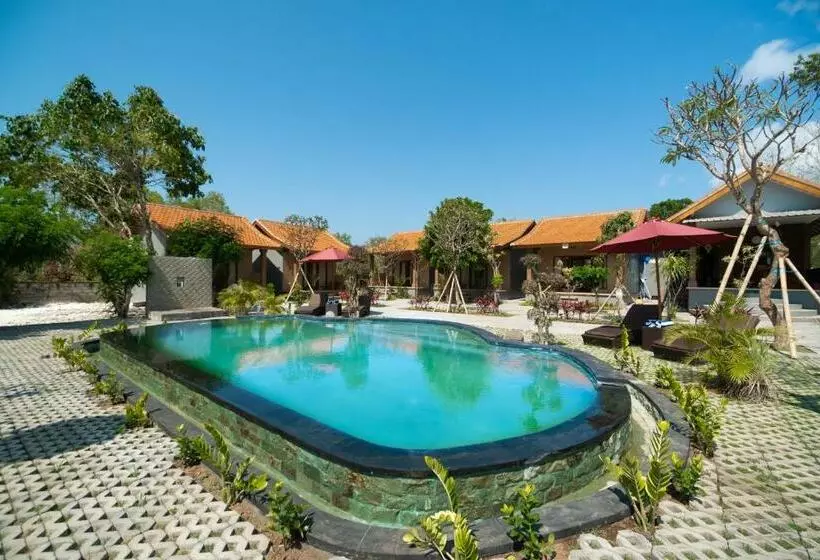پانسیون Uluwatu Kayana Bungalows By Bukit Vista