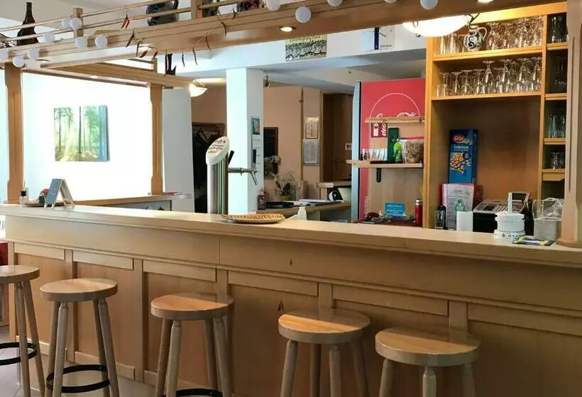 Majatalo Alte Schule Niederdünzebach