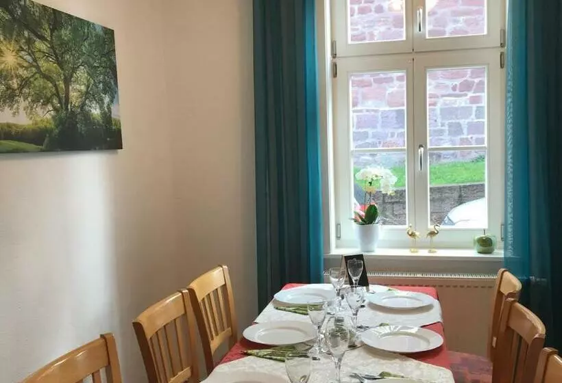 Majatalo Alte Schule Niederdünzebach