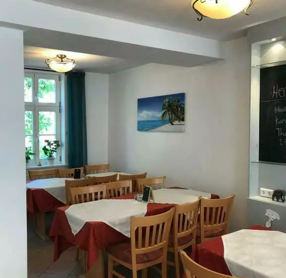 Majatalo Alte Schule Niederdünzebach