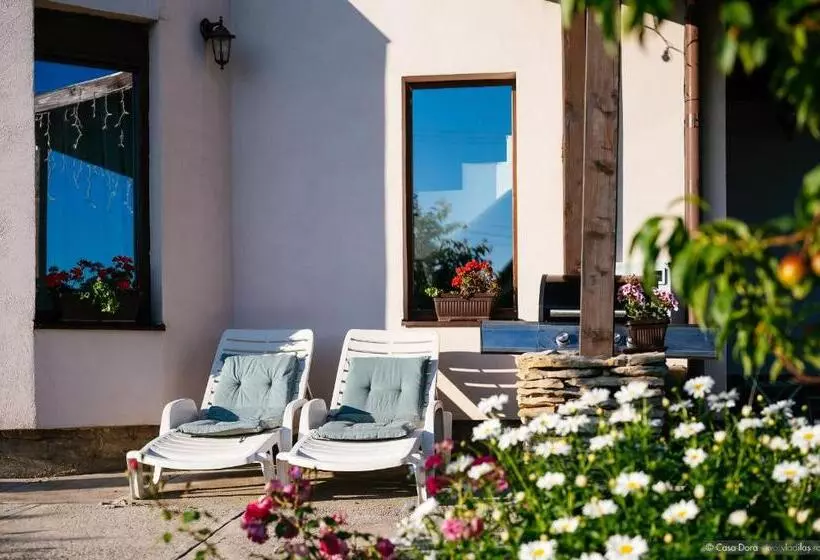 پانسیون Casa Dora