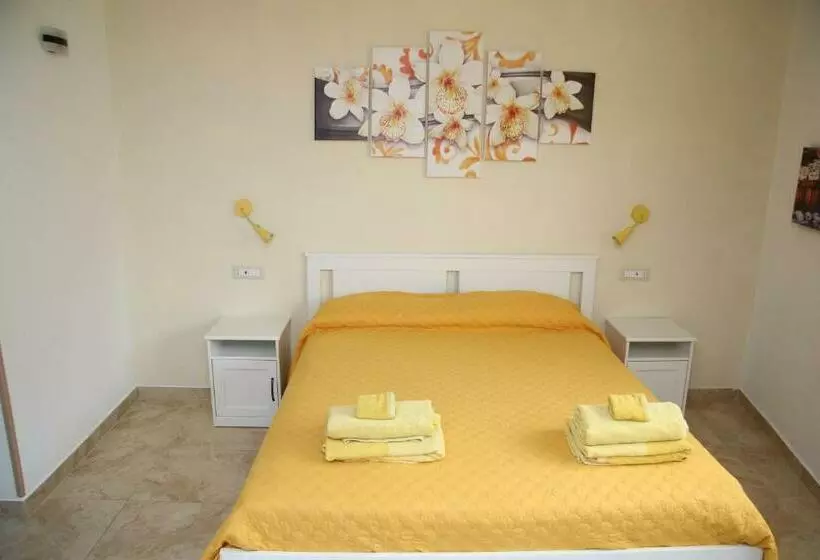 ペンション B&b Casa Rosola