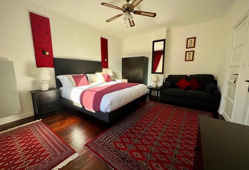 Пансион Le Mas Des Abeilles   Chambres D Hôtes Avec Cuisine Et Petits Déjeuners Gourmands