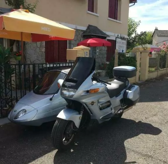 ペンション Maison D’hôtes